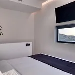 Villa Black With Cave Heated Pool