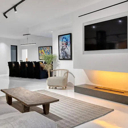 Vila Black With Cave Heated Pool