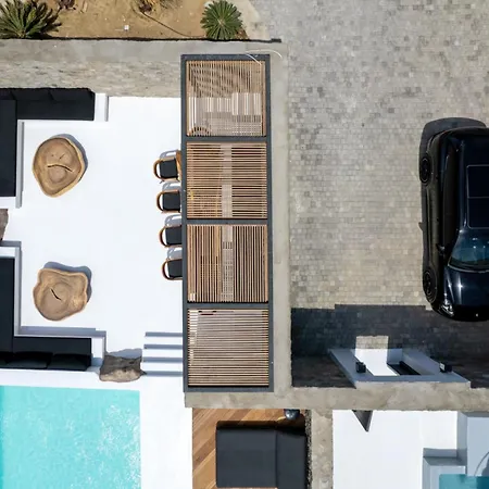 Black With Cave Heated Pool Villa *