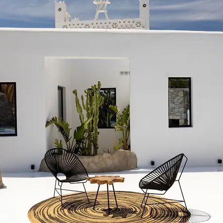 Black With Cave Heated Pool Villa *