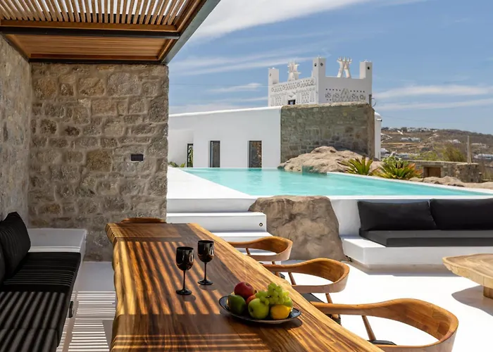 فيلة Black With Cave Heated Pool